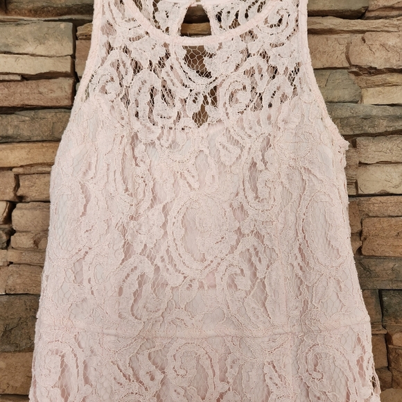 Lace Illusion Sheath Dress 0/2 - Picture 7 of 7